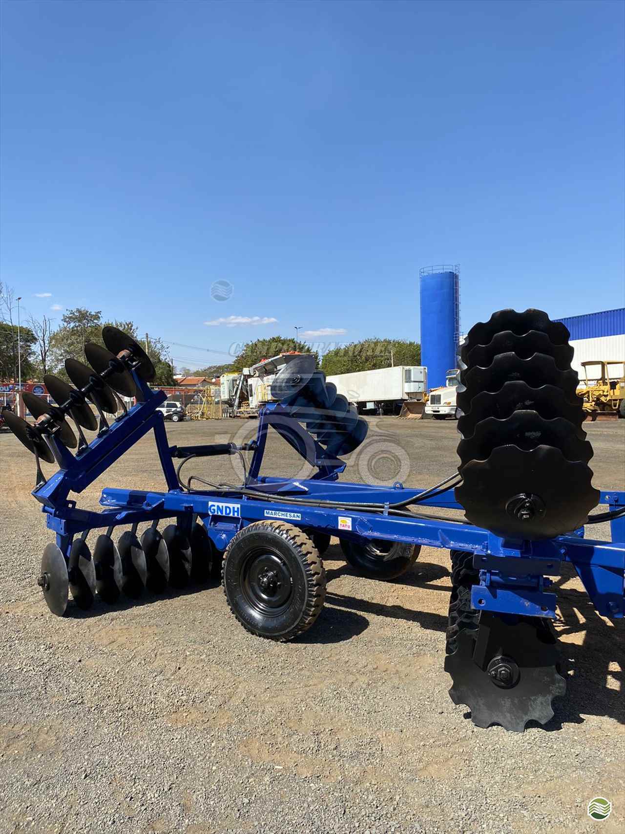 IMPLEMENTOS AGRICOLAS GRADE NIVELADORA NIVELADORA 52 DISCOS Campo Tratores SAO CARLOS SÃO PAULO SP